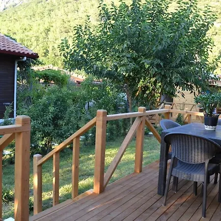 Eden Garden Grey Holiday home *